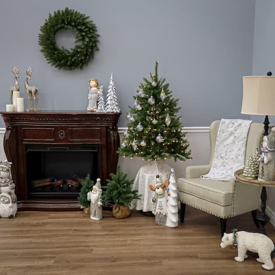 ft. Pre-Lit Dunhill® Fir Full Artificial Christmas Tree